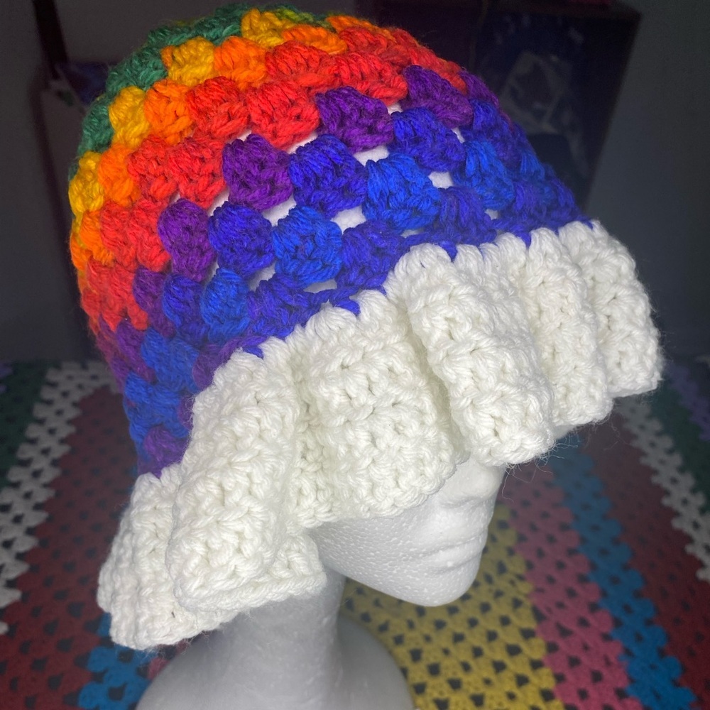 Colourful Crochet Ruffle  hat  🧶🩷 - Picture 3 of 4